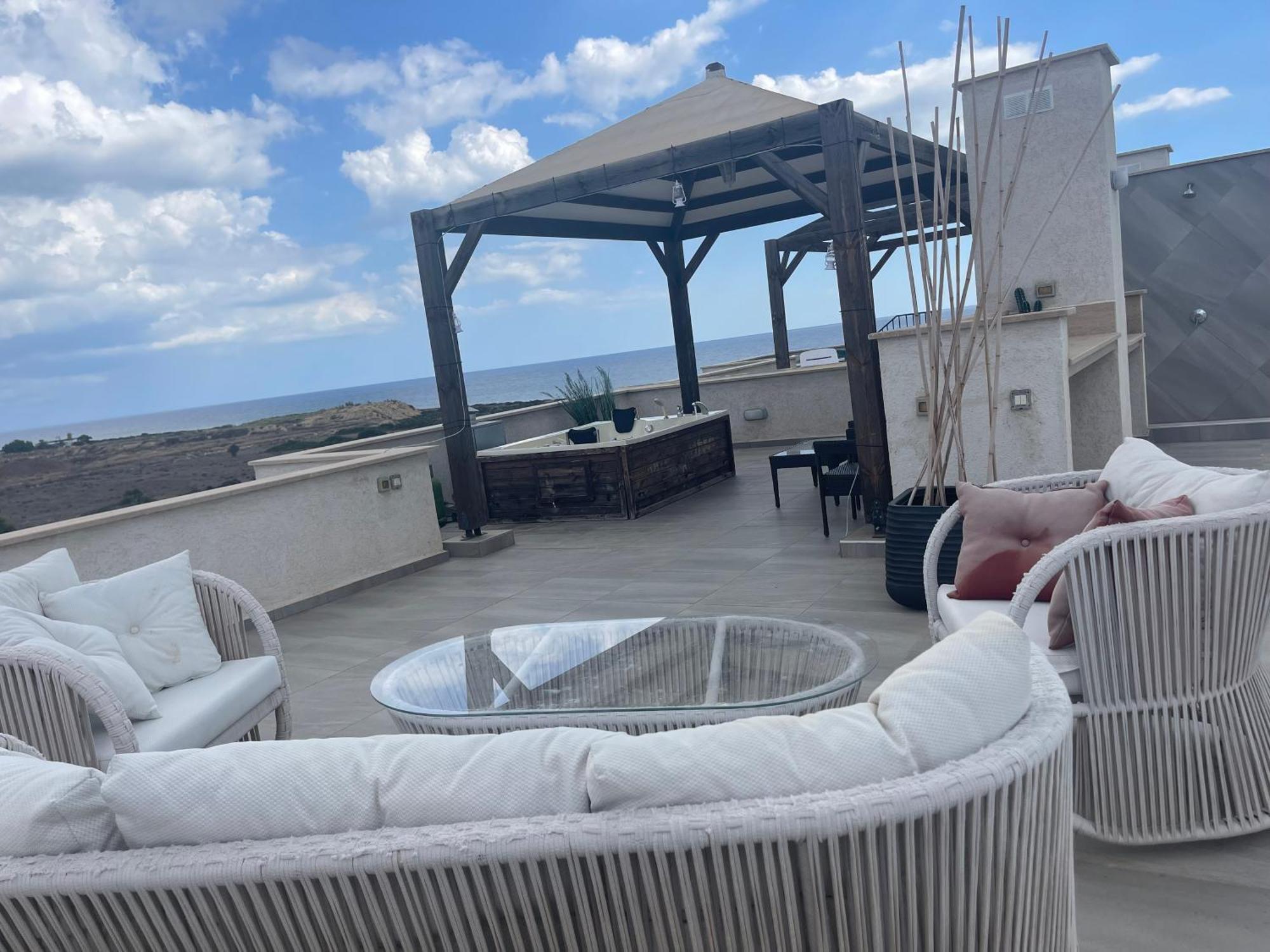 Relaxing Penthouse Suites By The Sea Vokolidha Dış mekan fotoğraf
