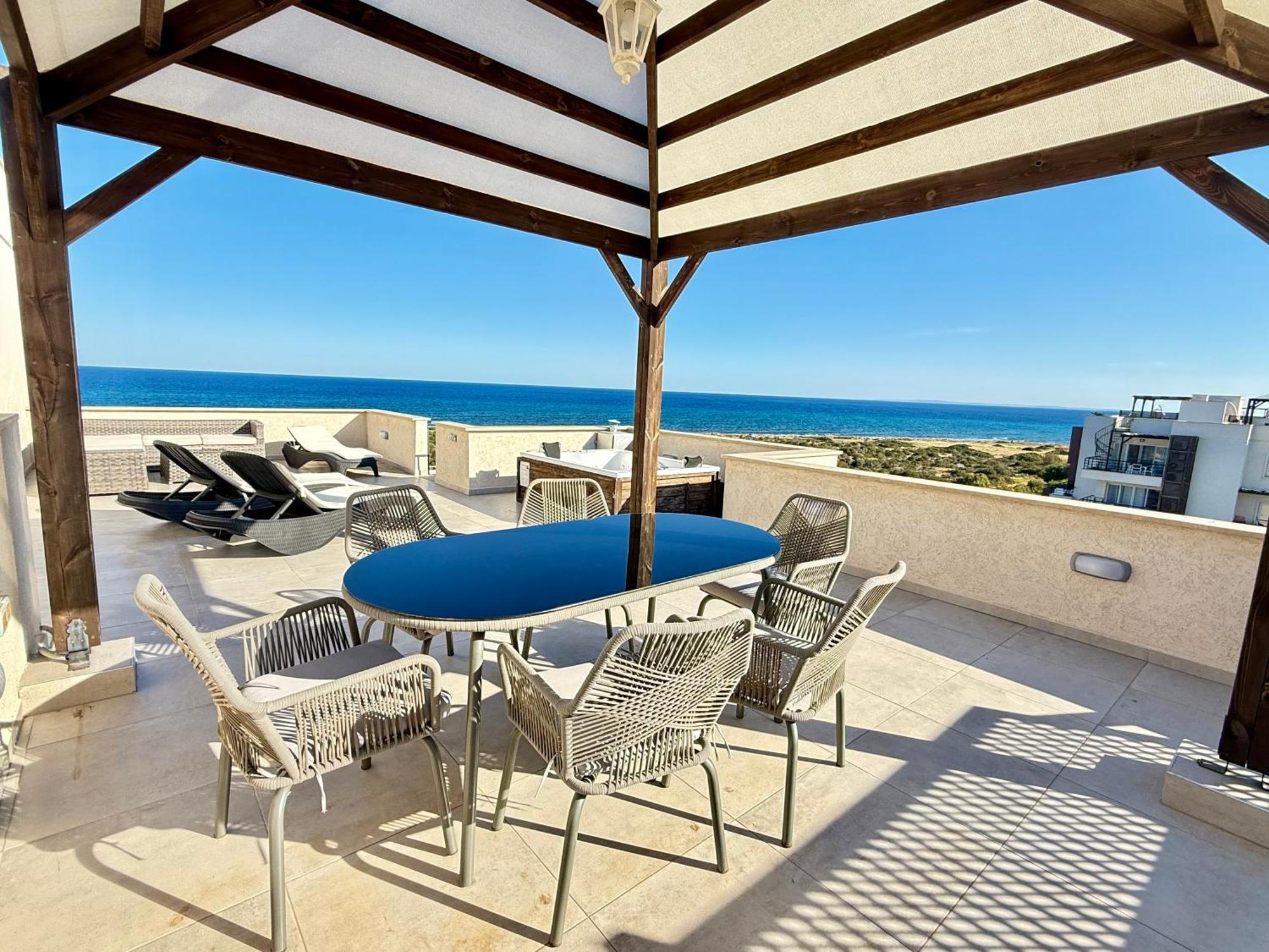 Relaxing Penthouse Suites By The Sea Vokolidha Oda fotoğraf